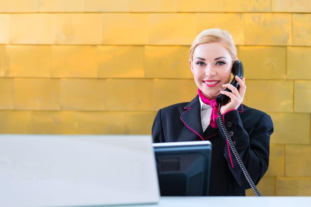 Best Western Bradbury Inn & Suites Пери Екстериор снимка