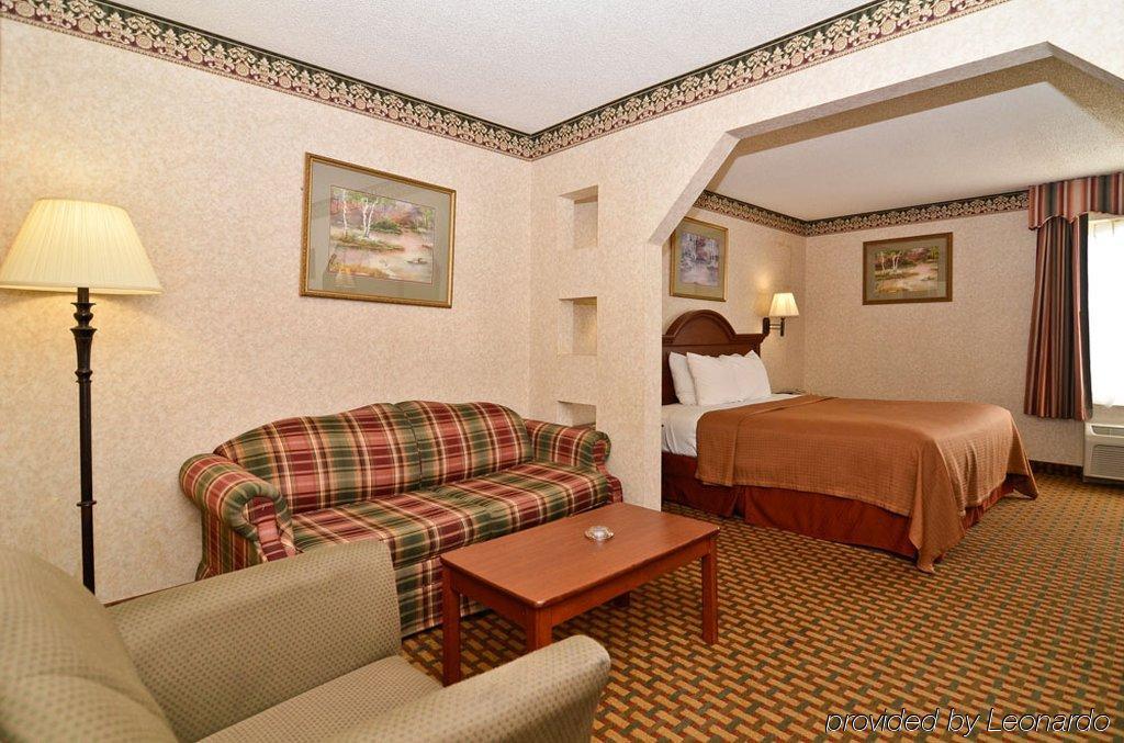 Best Western Bradbury Inn & Suites Пери Стая снимка